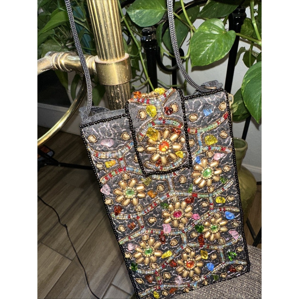 Handmade Indian Rhinestone Boho Beaded Embroidered Geometric Motifs Flower Purse - Picture 4 of 7